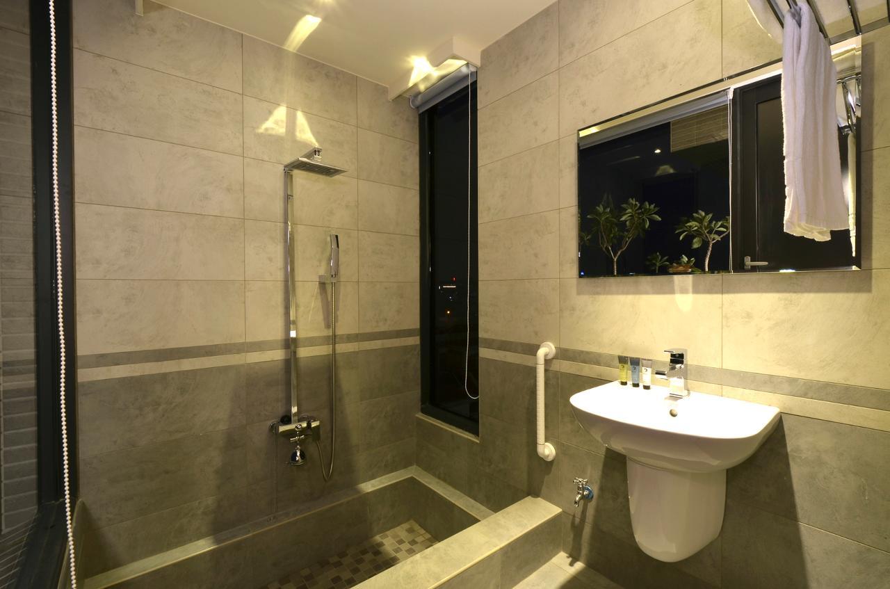 Hotel Cube Taichung Exterior foto