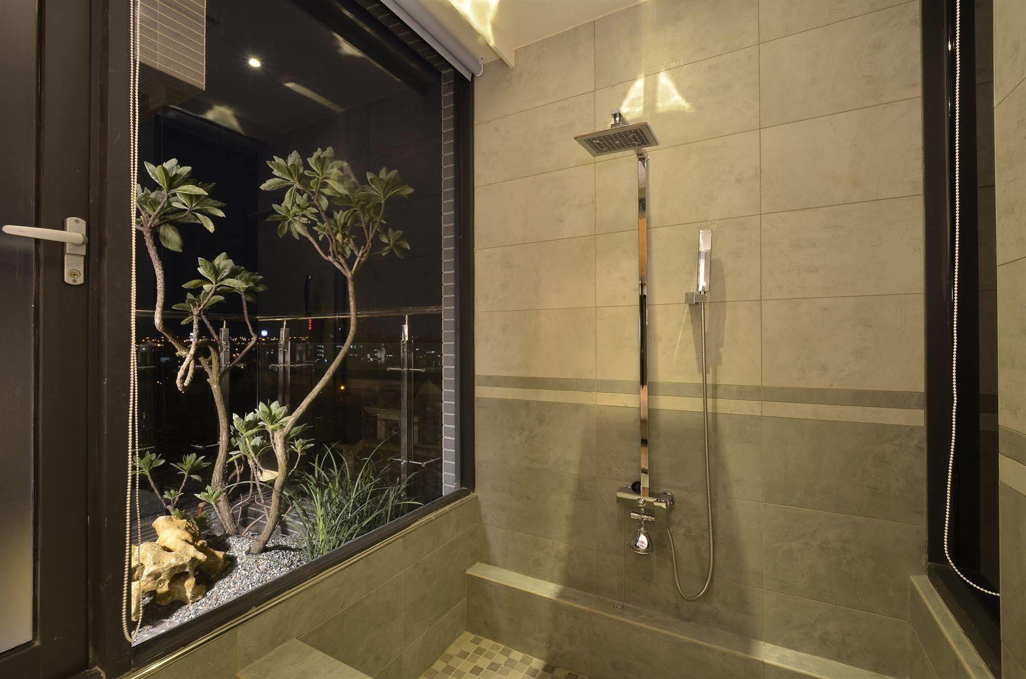 Hotel Cube Taichung Exterior foto